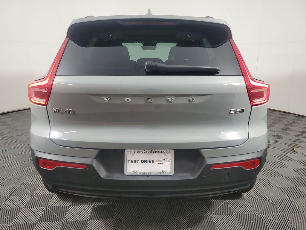new 2026 Volvo XC40 car, priced at $51,059