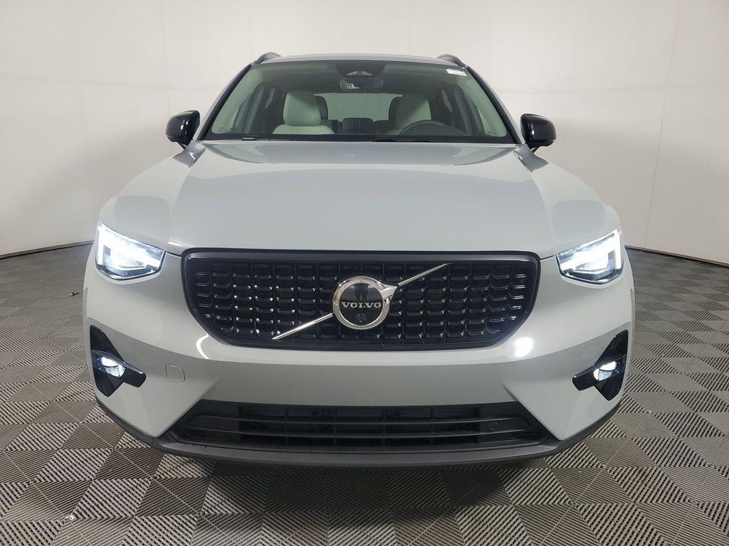 new 2026 Volvo XC40 car, priced at $51,059