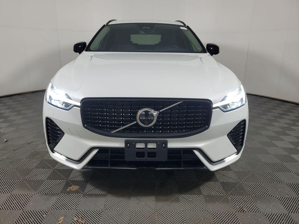 used 2023 Volvo XC60 car, priced at $32,120
