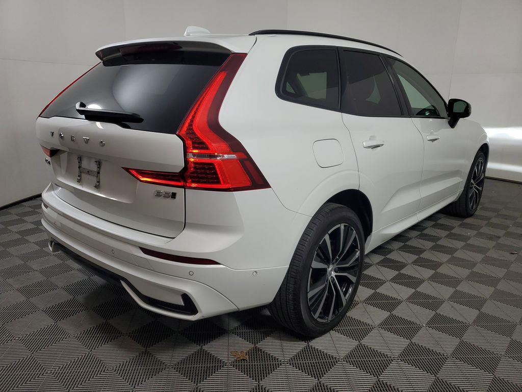 used 2023 Volvo XC60 car, priced at $32,120