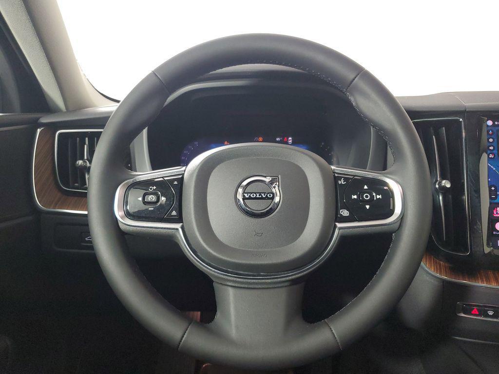 used 2024 Volvo XC60 car, priced at $30,657