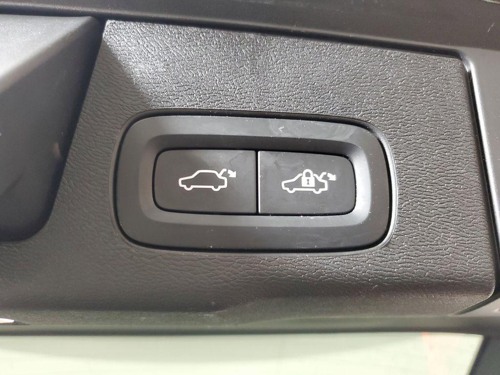 used 2024 Volvo XC60 car, priced at $30,657