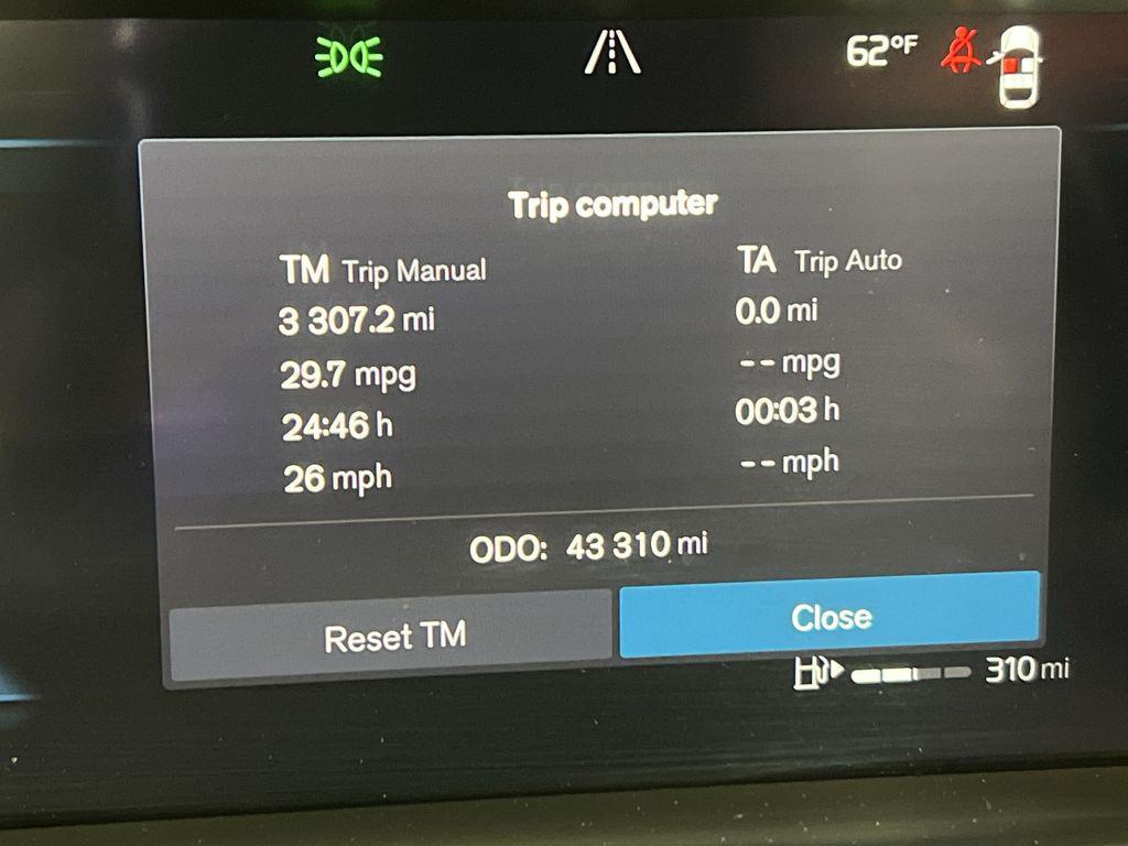 used 2023 Volvo XC60 car, priced at $30,998