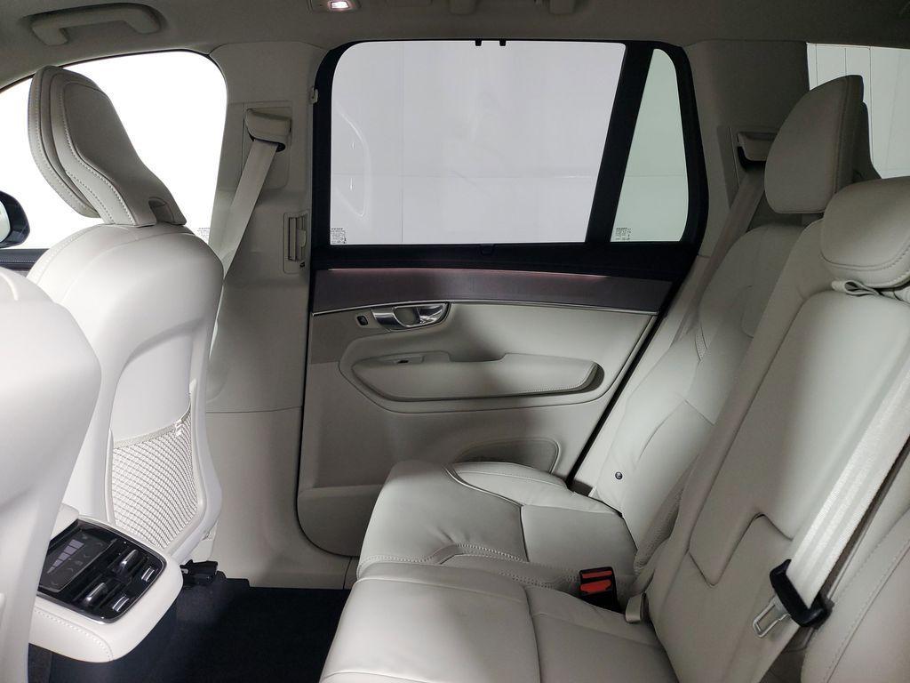 new 2026 Volvo XC90 car, priced at $76,069