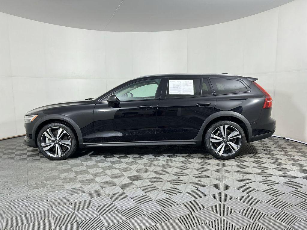 used 2025 Volvo V60 Cross Country car, priced at $37,283