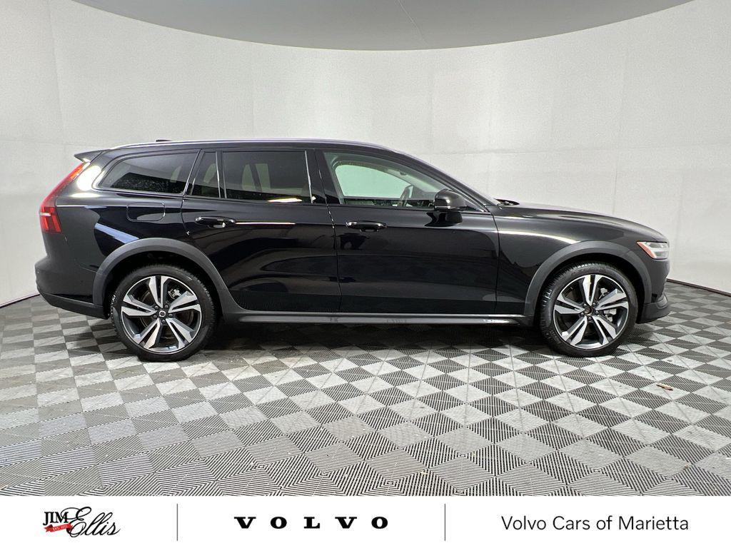 used 2025 Volvo V60 Cross Country car, priced at $40,956