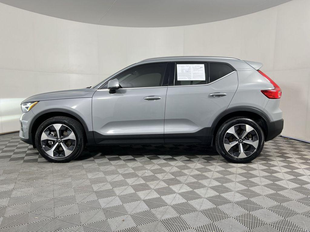 used 2024 Volvo XC40 car, priced at $31,221