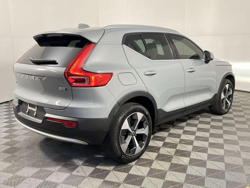 used 2024 Volvo XC40 car, priced at $31,221