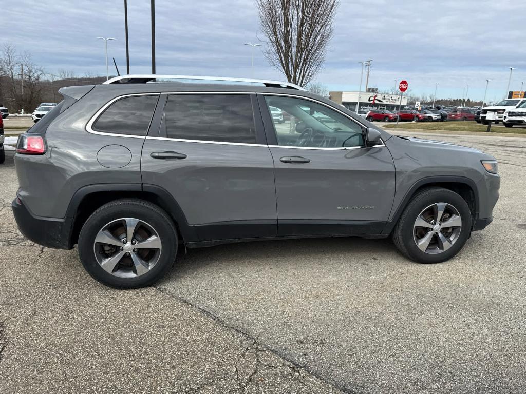 used 2019 Jeep Cherokee car, priced at $13,988
