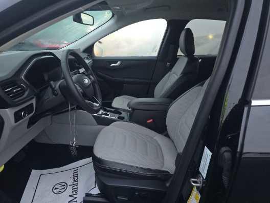 used 2023 Ford Escape car, priced at $29,888