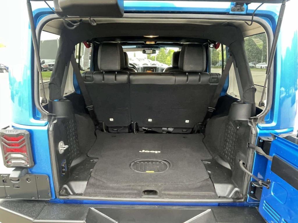 used 2016 Jeep Wrangler Unlimited car, priced at $20,721