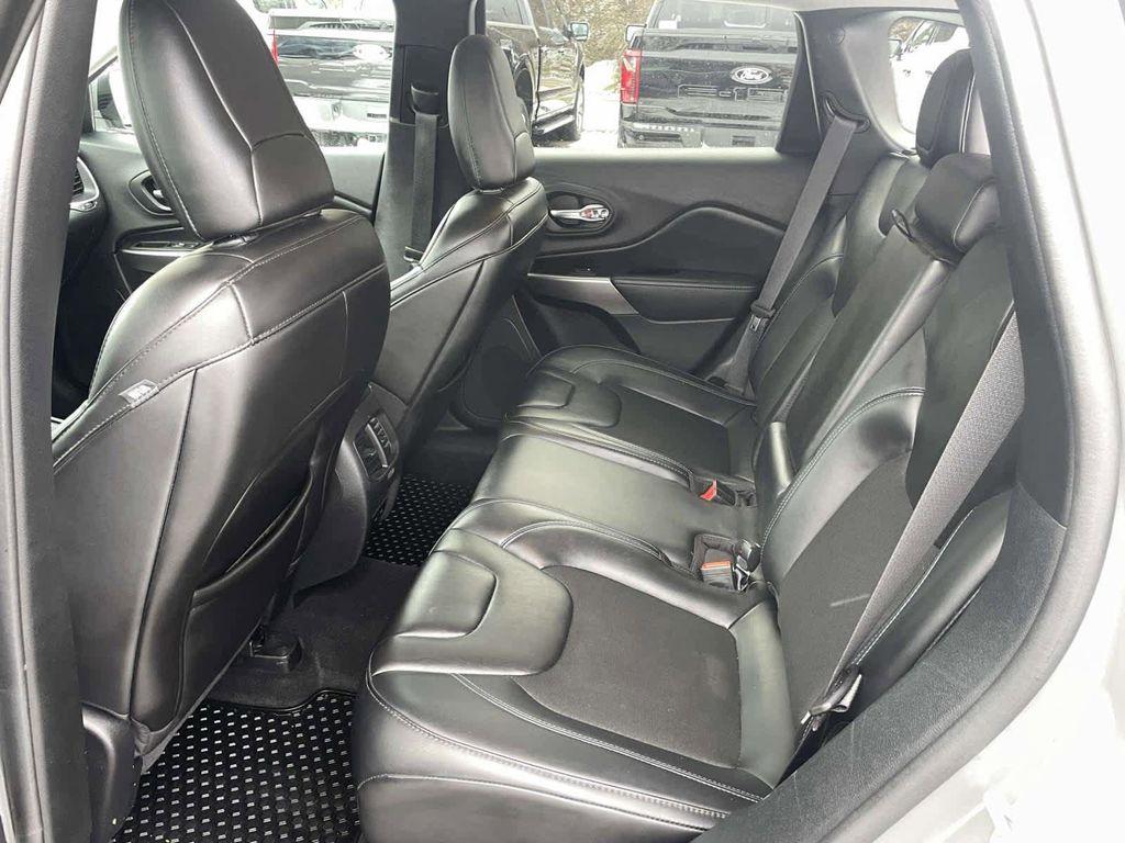 used 2020 Jeep Cherokee car, priced at $15,988