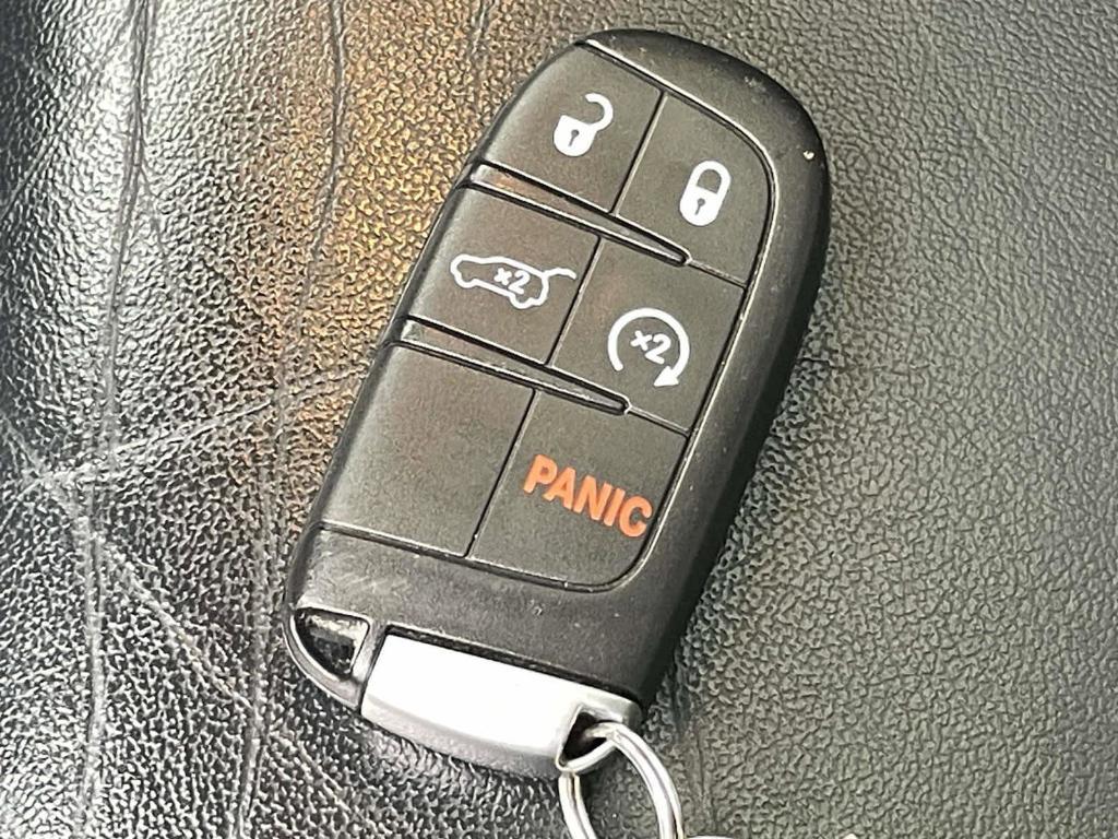 used 2020 Jeep Grand Cherokee car, priced at $24,467