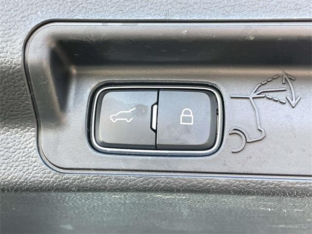 used 2022 Ford Explorer car, priced at $27,751