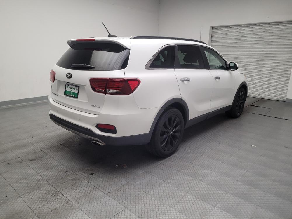 used 2020 Kia Sorento car, priced at $16,095