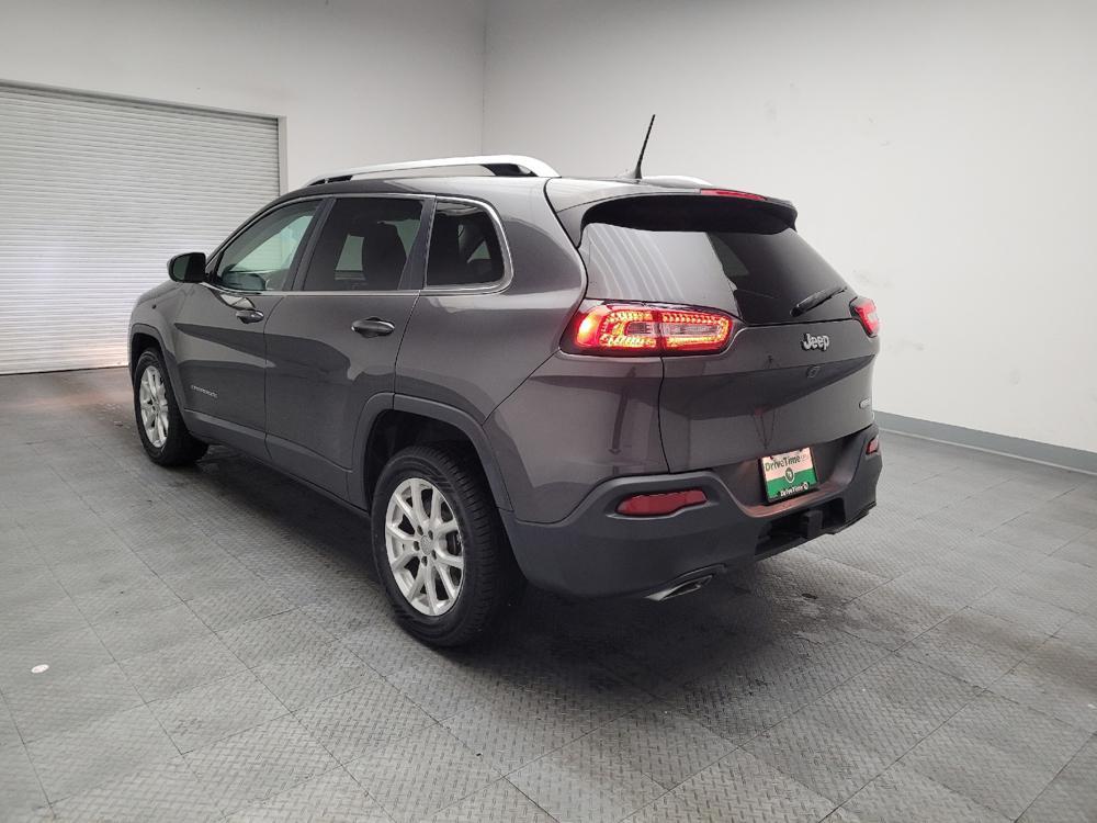 used 2016 Jeep Cherokee car, priced at $13,395