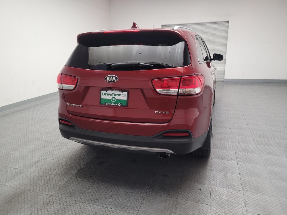 used 2018 Kia Sorento car, priced at $19,395