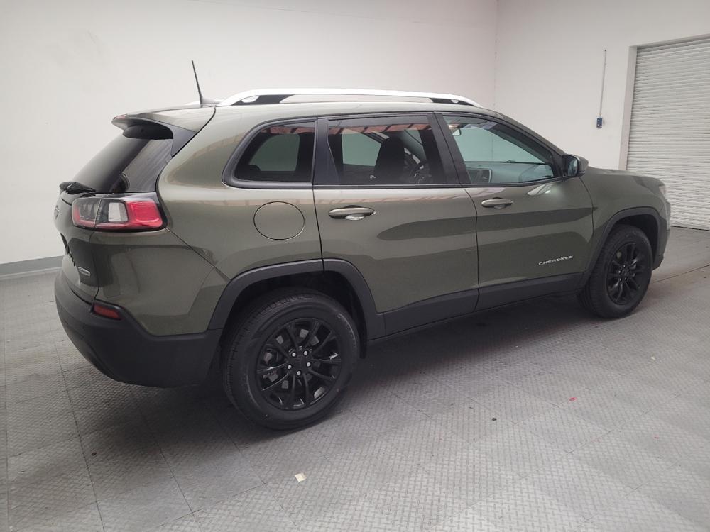 used 2020 Jeep Cherokee car, priced at $16,295