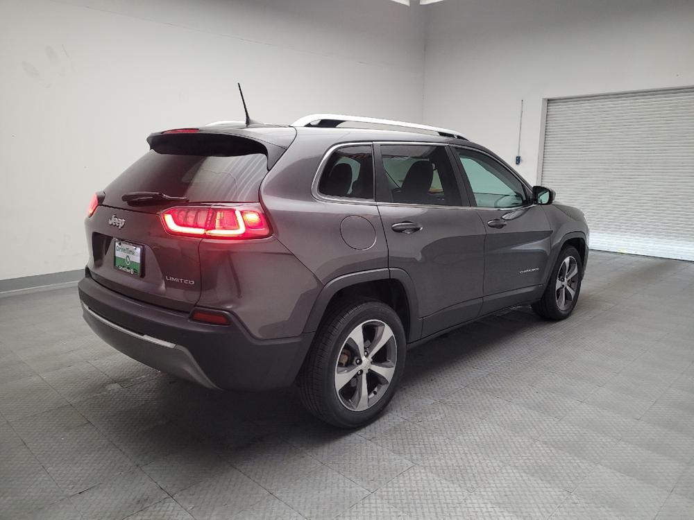 used 2019 Jeep Cherokee car, priced at $17,395