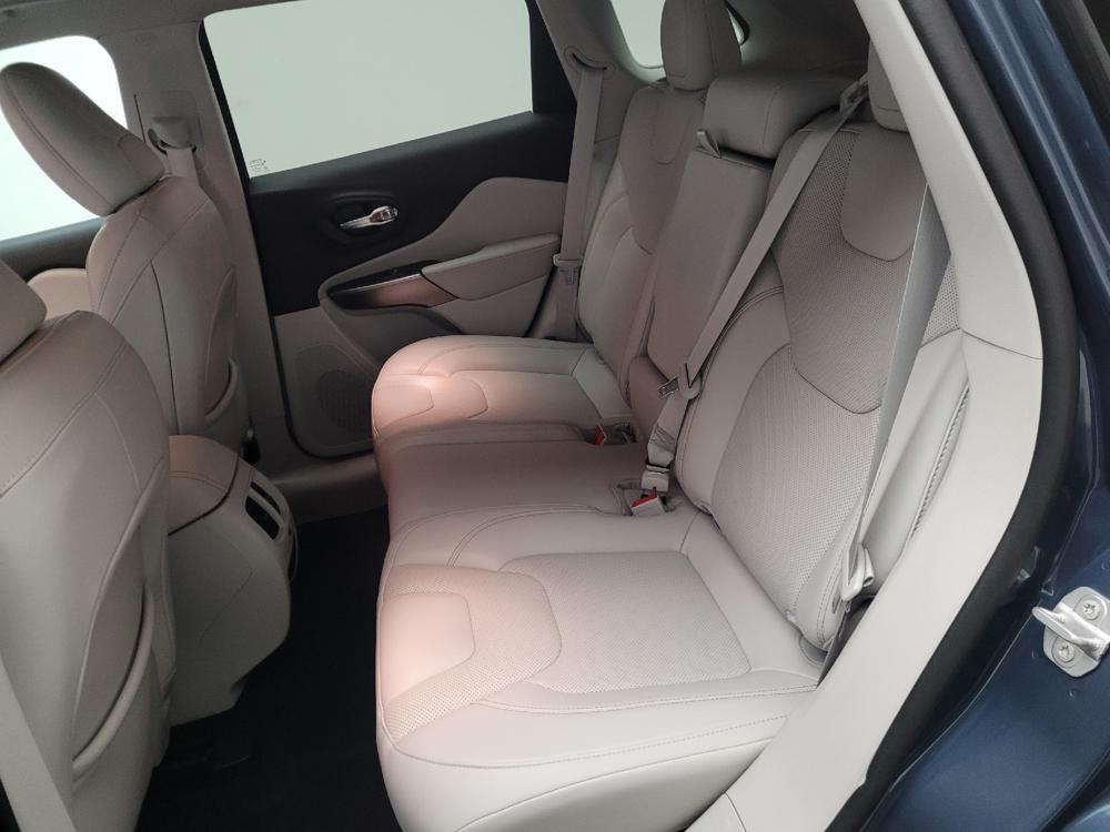 used 2021 Jeep Cherokee car, priced at $15,795