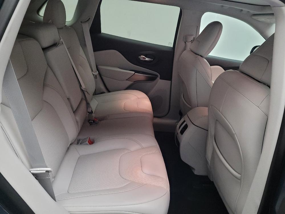 used 2021 Jeep Cherokee car, priced at $15,795