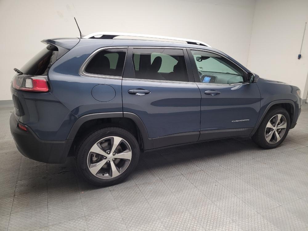 used 2021 Jeep Cherokee car, priced at $15,795