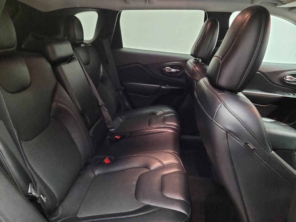 used 2021 Jeep Cherokee car, priced at $16,095
