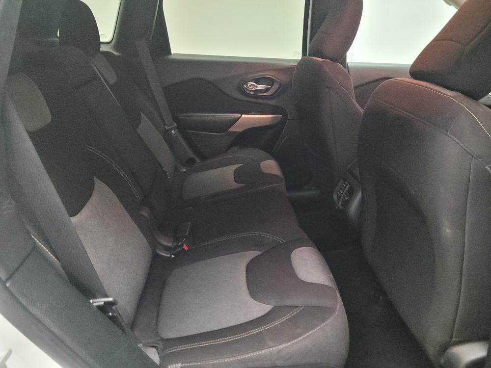 used 2018 Jeep Cherokee car, priced at $15,795