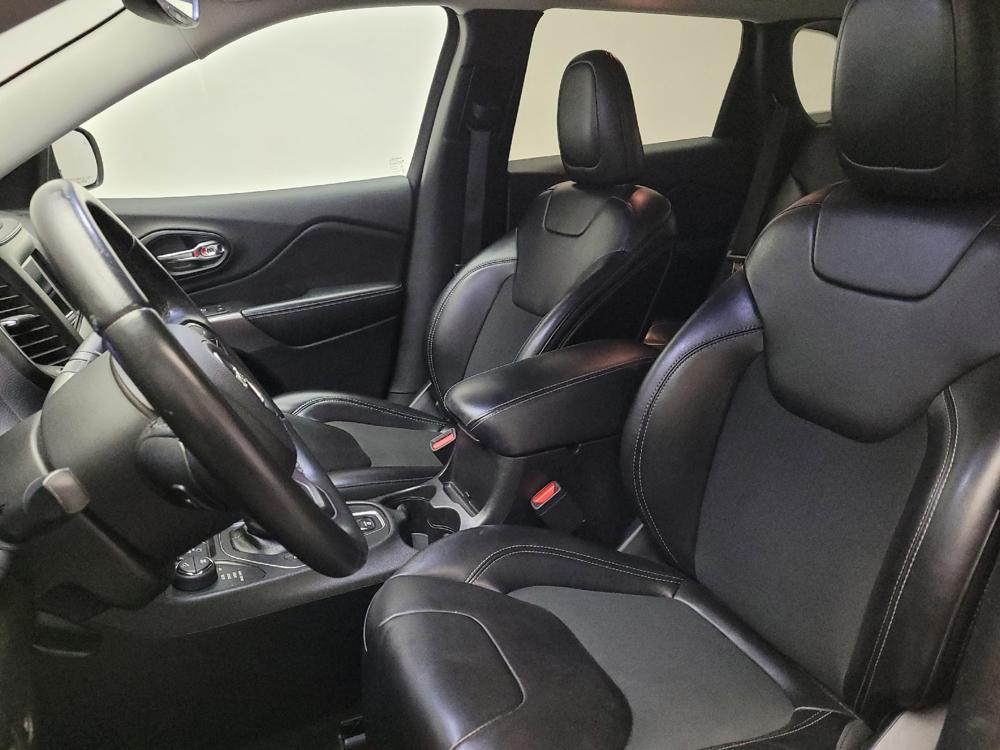 used 2019 Jeep Cherokee car, priced at $20,395
