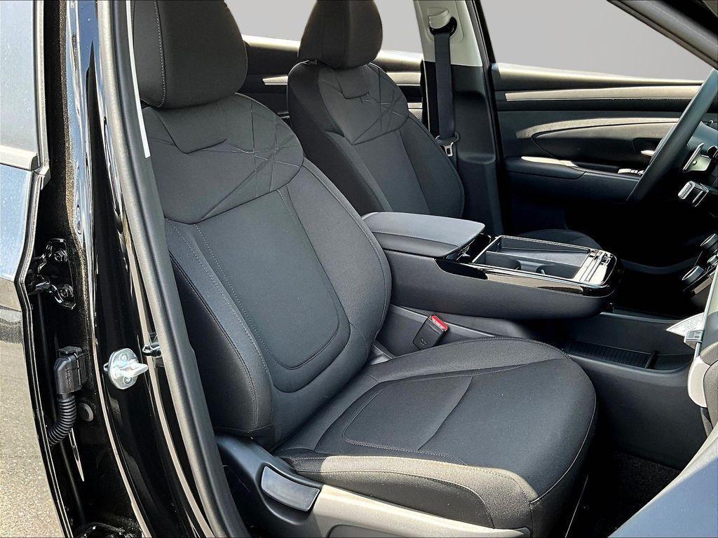 new 2026 Hyundai TUCSON Hybrid car, priced at $34,314