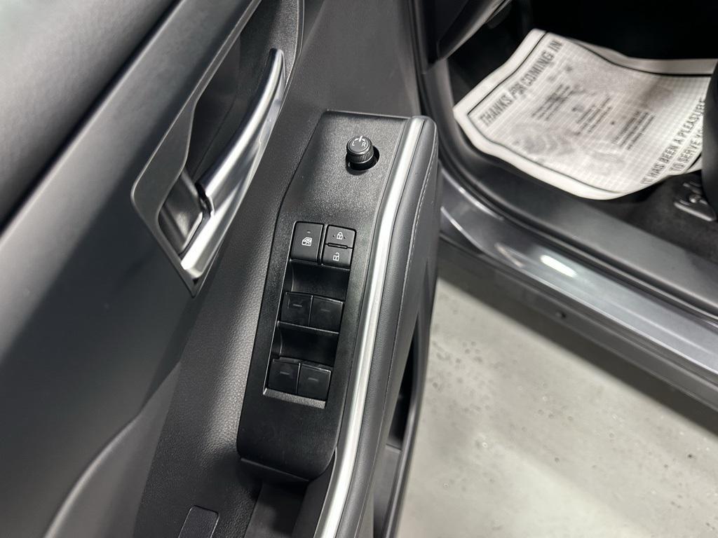 used 2025 Toyota Highlander car