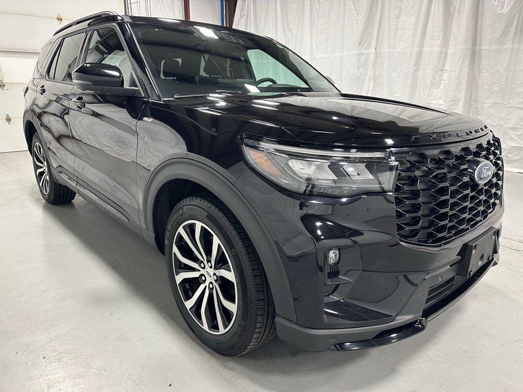 used 2025 Ford Explorer car, priced at $37,495