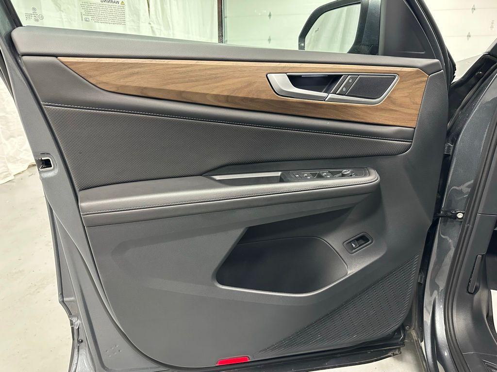 used 2025 Volkswagen Atlas car, priced at $33,495