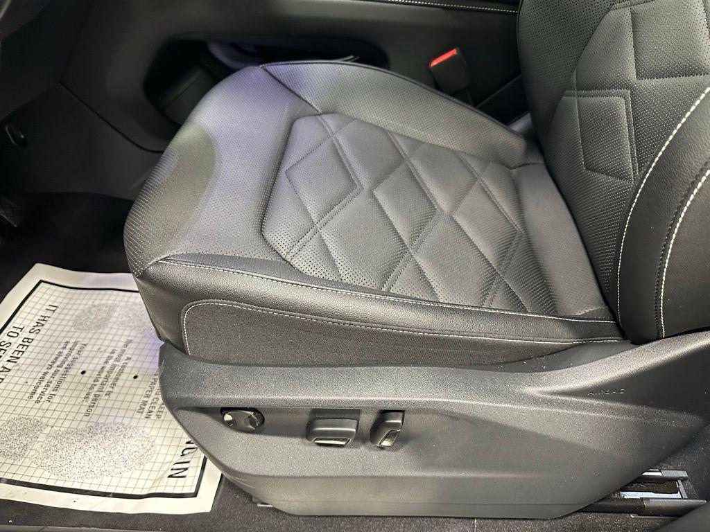 used 2025 Volkswagen Atlas car, priced at $33,495