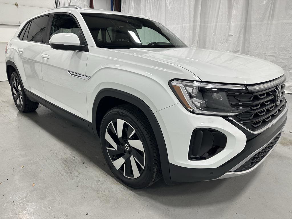 used 2025 Volkswagen Atlas Cross Sport car, priced at $30,995