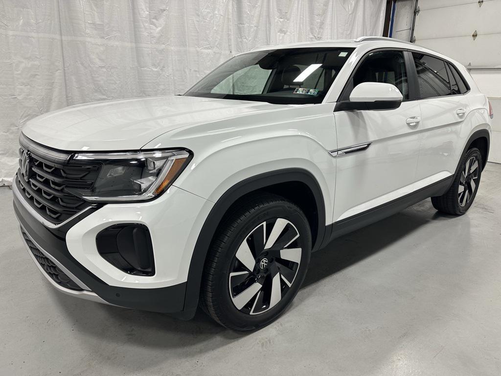 used 2025 Volkswagen Atlas Cross Sport car, priced at $30,995