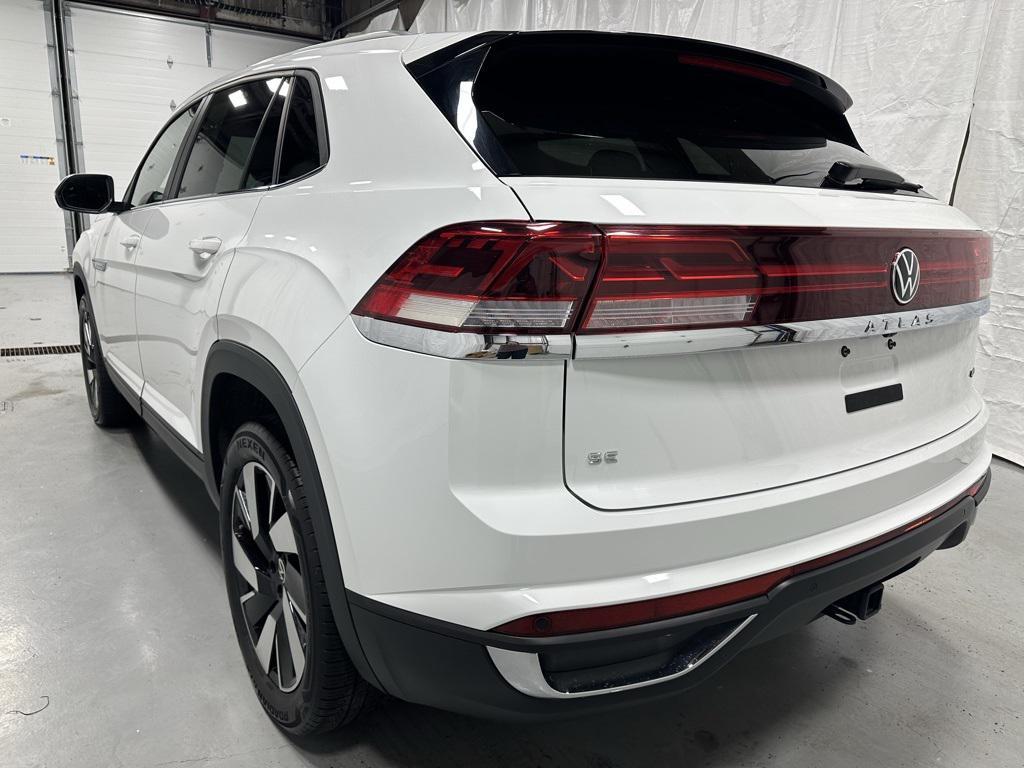 used 2025 Volkswagen Atlas Cross Sport car, priced at $30,995