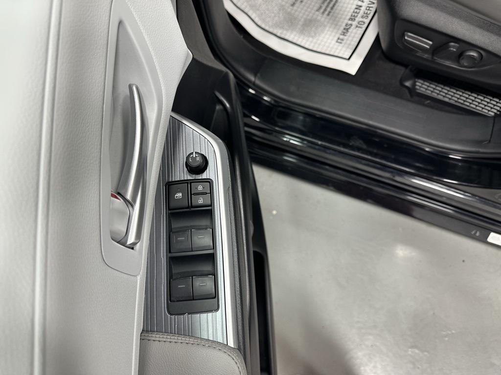 used 2025 Toyota Sienna car, priced at $43,995