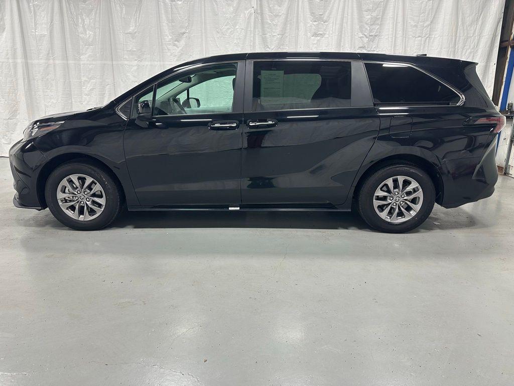 used 2025 Toyota Sienna car, priced at $41,995