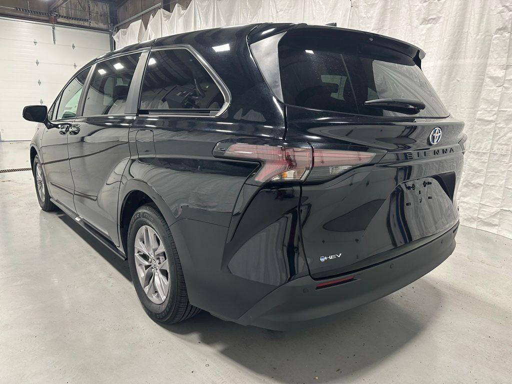used 2025 Toyota Sienna car, priced at $41,995