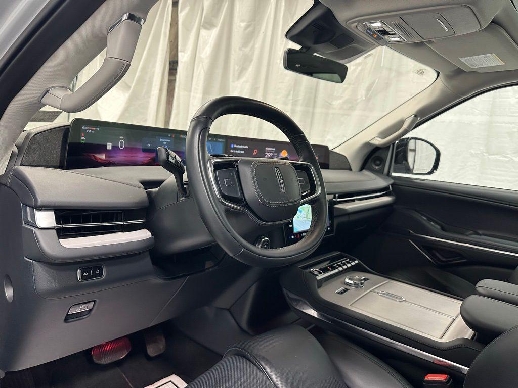 used 2025 Lincoln Navigator car, priced at $83,485