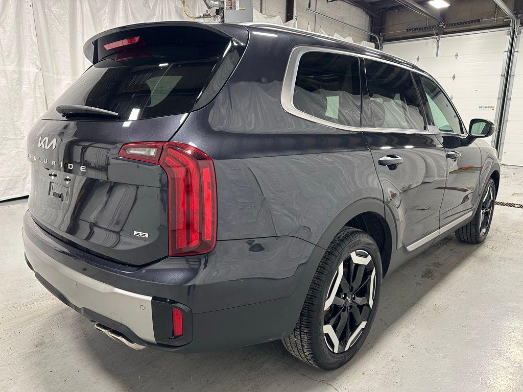 used 2025 Kia Telluride car, priced at $31,495