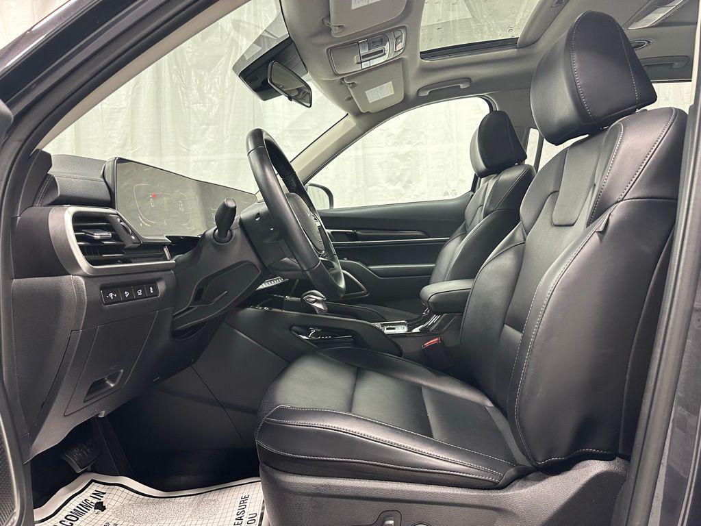 used 2025 Kia Telluride car, priced at $31,495
