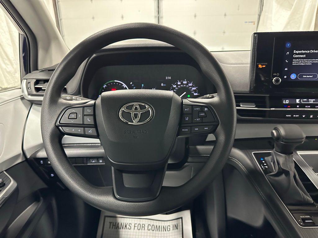 used 2025 Toyota Sienna car, priced at $39,995