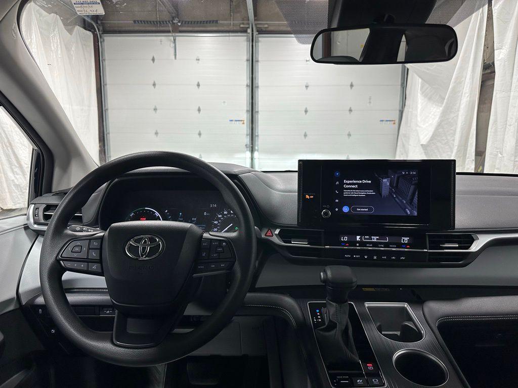 used 2025 Toyota Sienna car, priced at $39,995