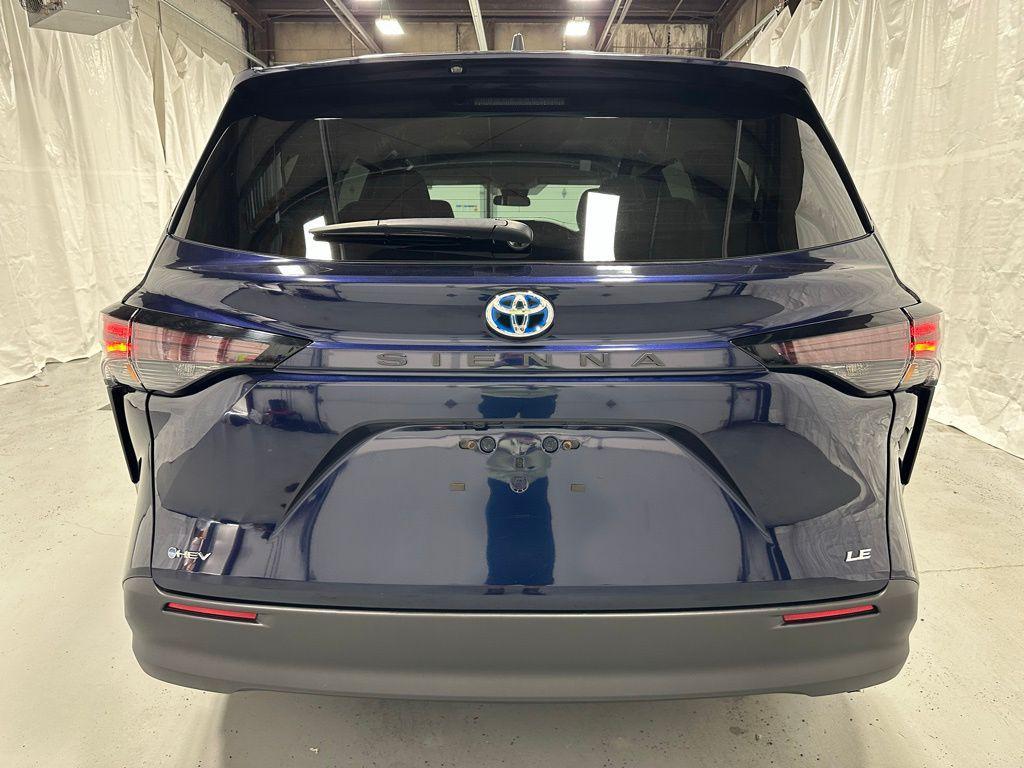 used 2025 Toyota Sienna car, priced at $39,995