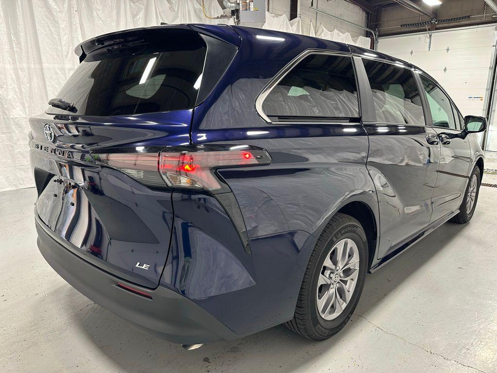 used 2025 Toyota Sienna car, priced at $39,995