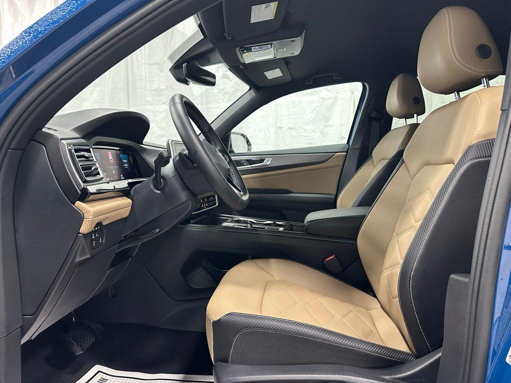 used 2025 Volkswagen Atlas Cross Sport car, priced at $31,495