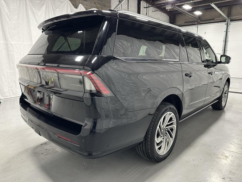 used 2025 Lincoln Navigator car, priced at $89,995