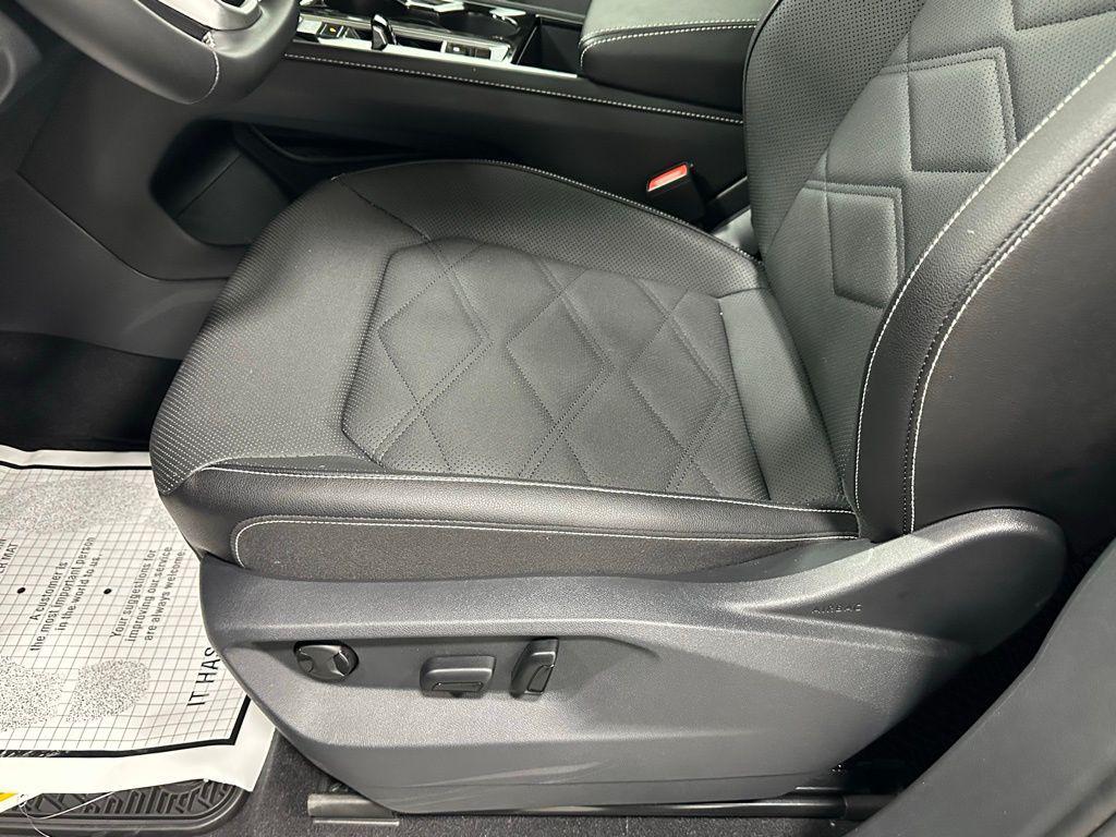 used 2025 Volkswagen Atlas car